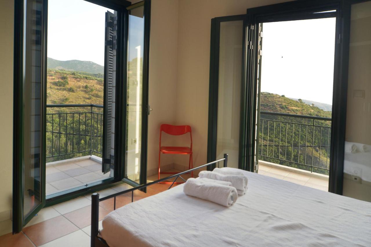 Papadeas Villas Megali Mantineia Екстериор снимка